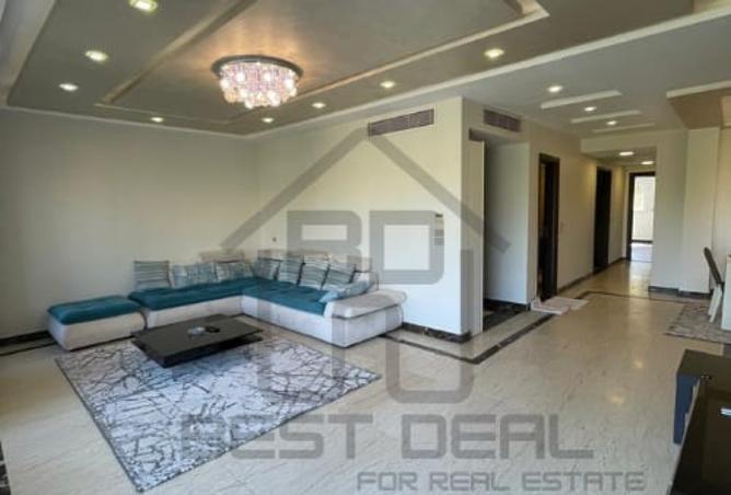 104877800 - Property Image 2