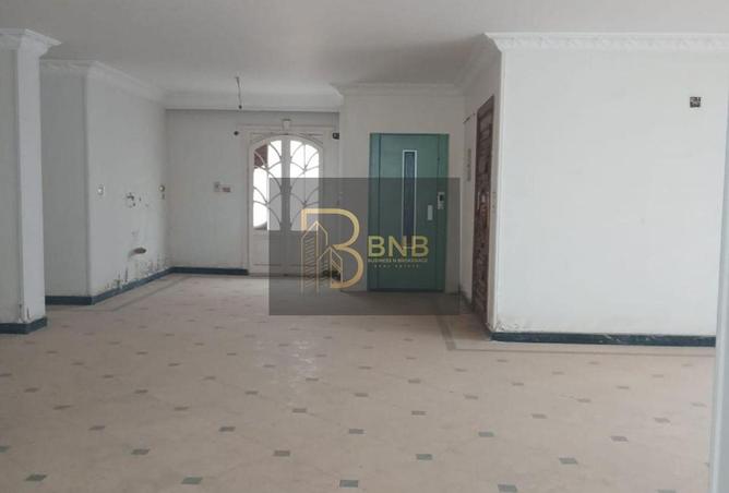 57745617 - Property Image 3