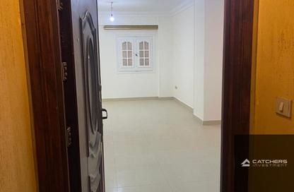 Apartment - 3 Bedrooms - 2 Bathrooms for sale in Al Narges 7 - Al Narges - New Cairo City - Cairo