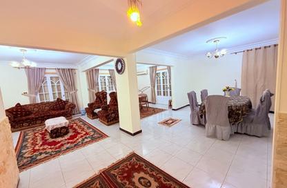 Apartment - 2 Bedrooms - 1 Bathroom for rent in Street 275 - New Maadi - Hay El Maadi - Cairo