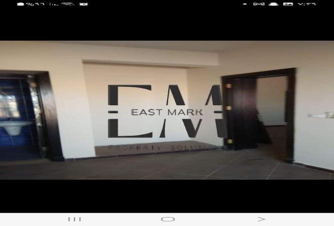 57252043 - صورة العقار 3