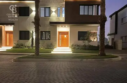 تاون هاوس - 3 غرف نوم - 5 حمامات للبيع في ازار - كمبوندات التجمع الخامس - التجمع الخامس - مدينة القاهرة الجديدة - القاهرة