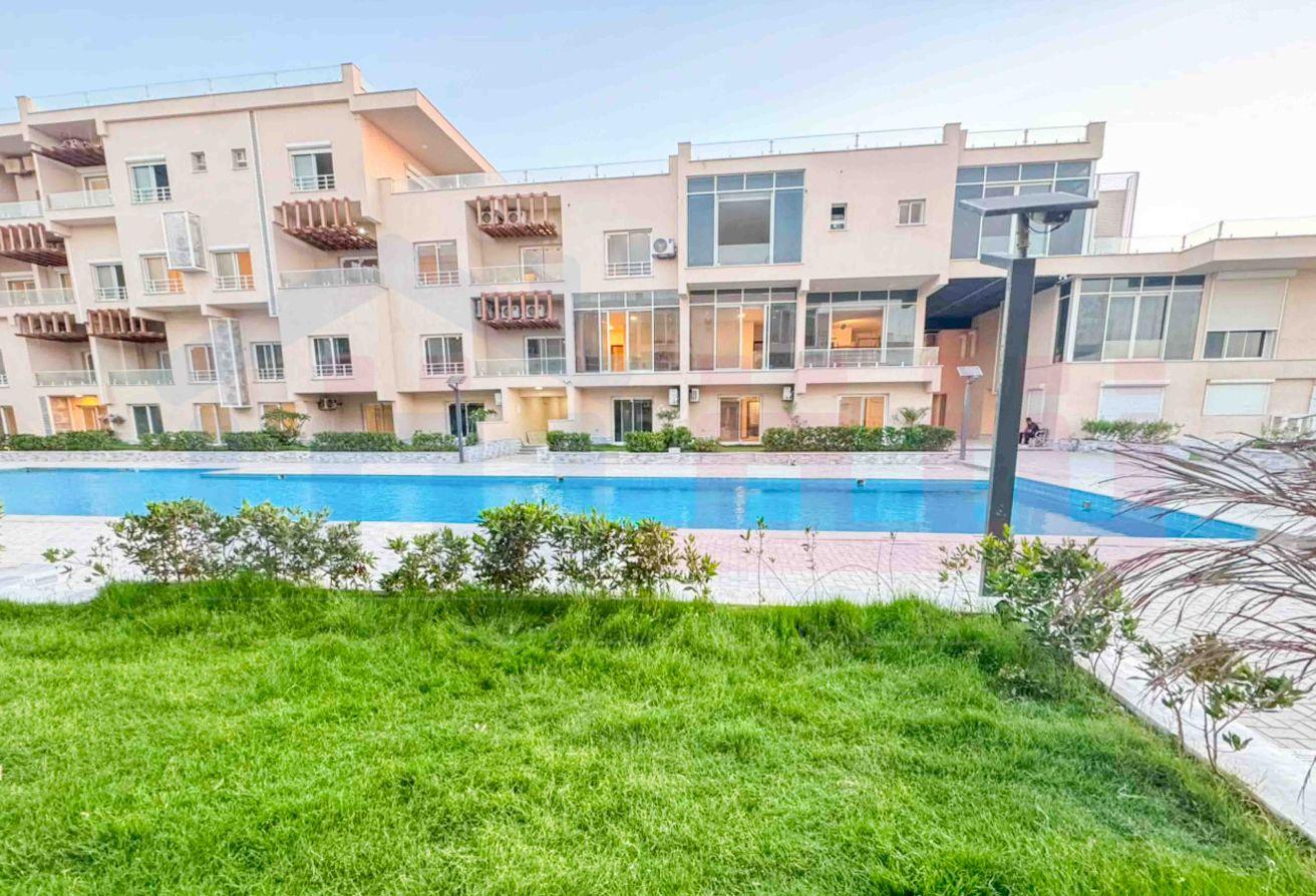 1-bedroom chalet 65 m² for sale in Direction White