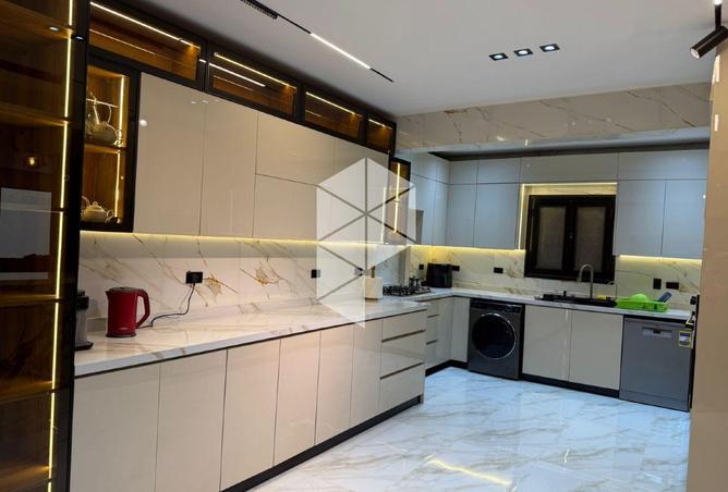 8610810 - Property Image 3