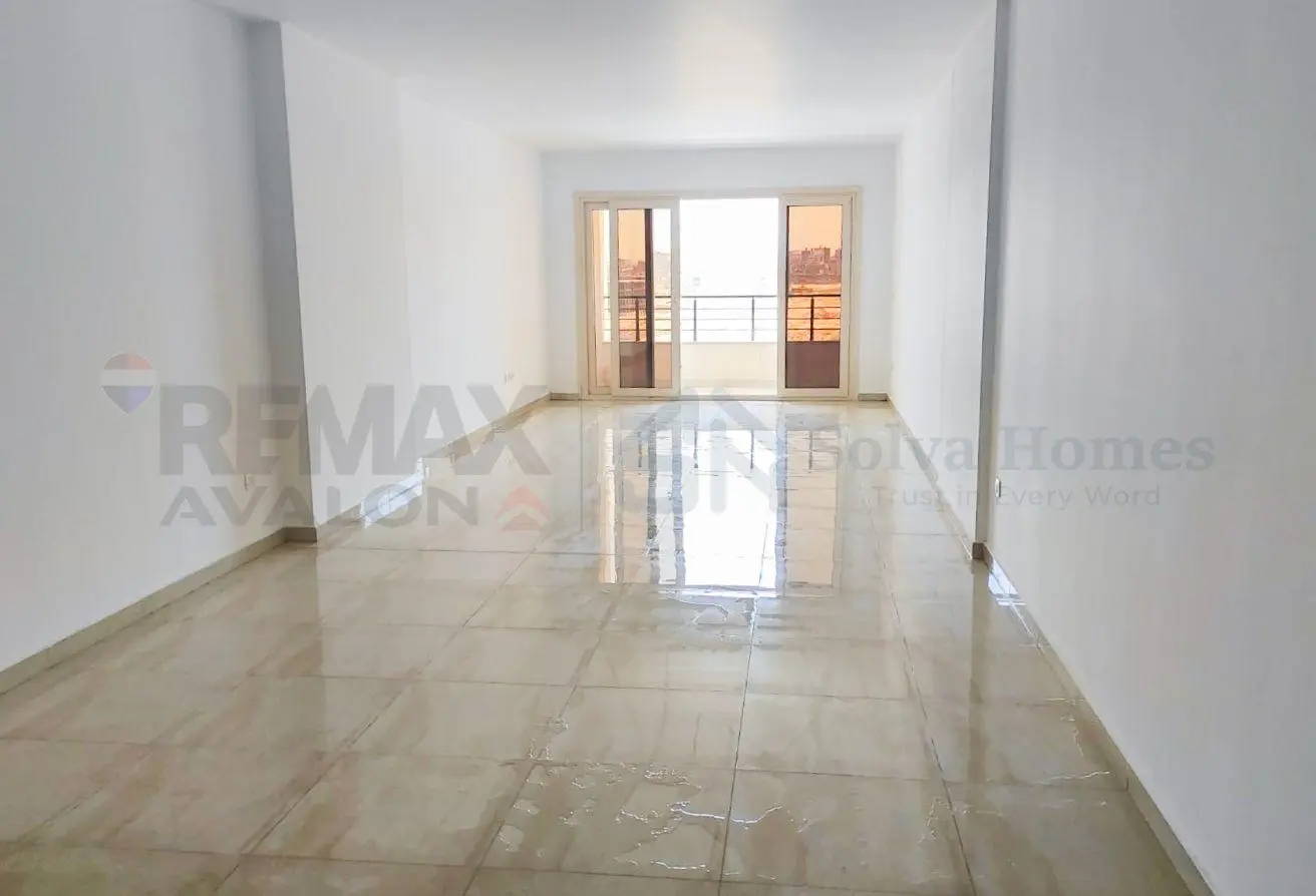 83399749 - Property Main Image