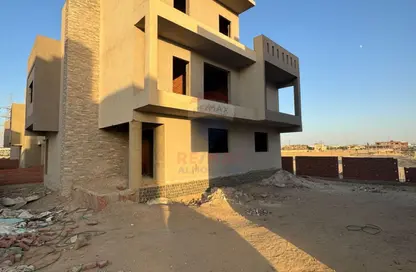 Villa - 4 Bedrooms - 3 Bathrooms for sale in Green Plaza 1 - New Zayed City - Sheikh Zayed City - Giza