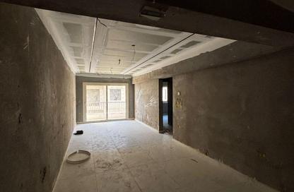 Apartment - 2 Bedrooms - 2 Bathrooms for sale in Capital East - Nasr City Compounds - Nasr City - Cairo