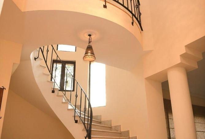 87110100 - Property Image 2