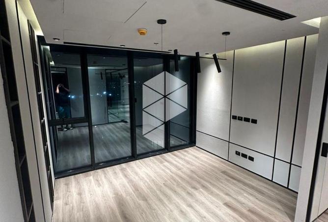 101210218 - Property Image 2