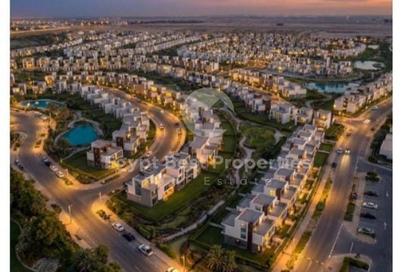 Townhouse - 4 Bedrooms - 5 Bathrooms for sale in El Patio Vida - The 6th Settlement - New Cairo City - Cairo