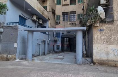 شقة - 5 غرف نوم - 2 حمامات للبيع في شارع المساحه - الدقي - الجيزة