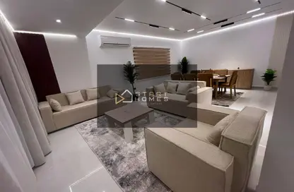 فيلا - 4 غرف نوم - 5 حمامات للايجار في پريڤادو - مدينتي - القاهرة