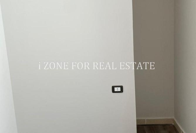 57484316 - Property Image 3