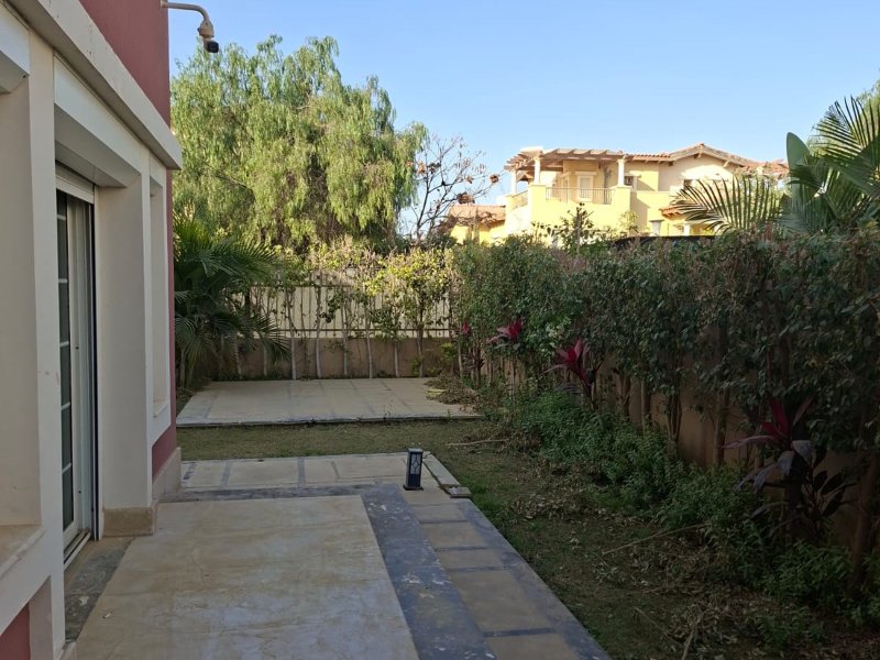 4BR Twin House | Hyde Park | Unfurnished thumbnail