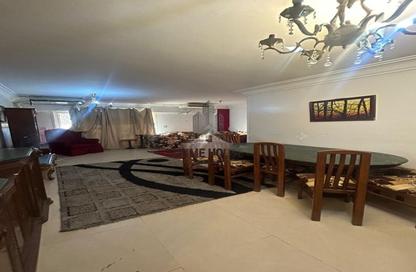 Apartment - 3 Bedrooms - 2 Bathrooms for sale in Kamal Eldin Salah St. - Smouha - Hay Sharq - Alexandria