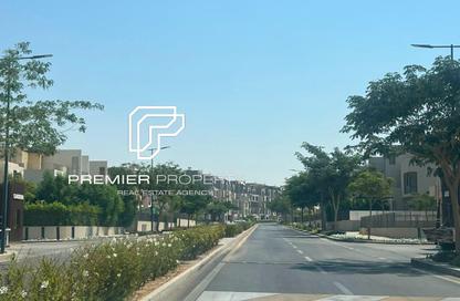 Townhouse - 4 - 4 for sale in Sodic East - 6th District - New Heliopolis - Cairo