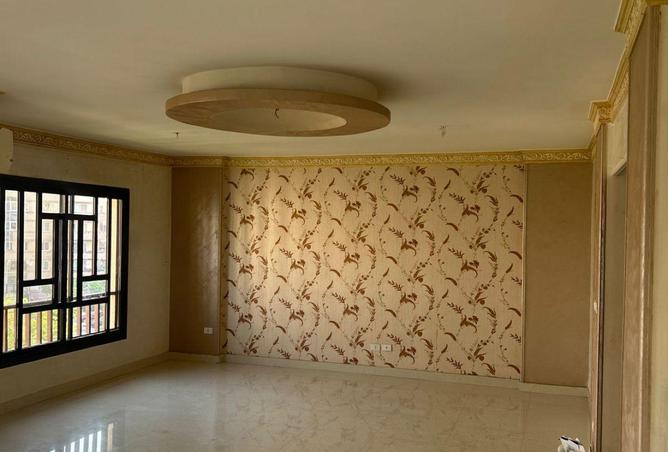 53733100 - Property Main Image