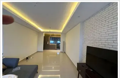 Apartment - 3 Bedrooms - 2 Bathrooms for sale in The Address East - 90 Street - The 5th Settlement - New Cairo City - Cairo