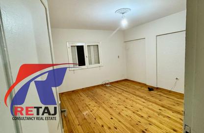 Apartment - 3 Bedrooms - 2 Bathrooms for sale in Hesham Labib St. - 8th Zone - Nasr City - Cairo
