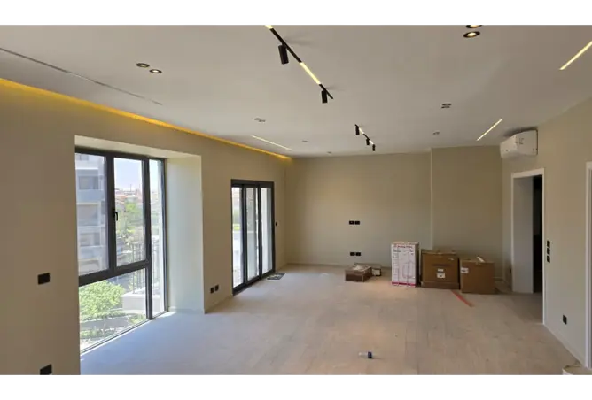 102080470 - Property Image 2