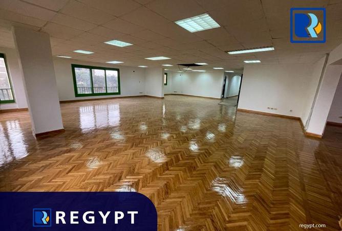 72442385 - Property Main Image