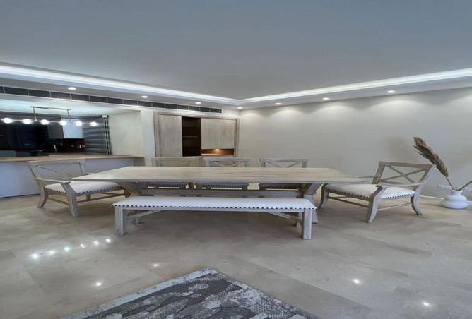 8572835 - Property Image 2