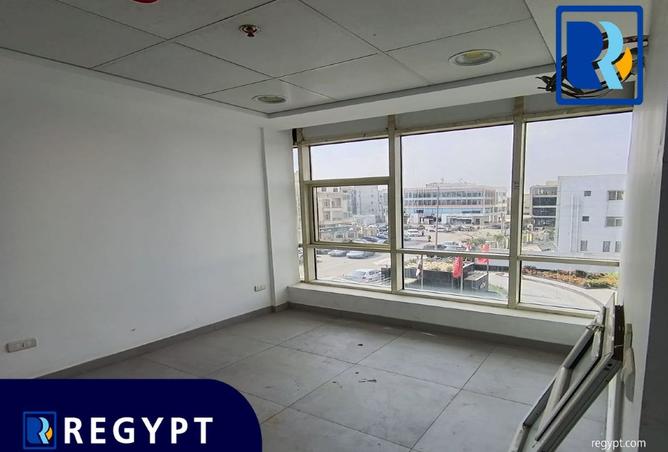 98003219 - Property Image 3