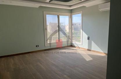 منزل مزدوج - 4 غرف نوم - 4 حمامات للايجار في ذا كراون - طريق مصر اسكندرية الصحراوي - مدينة 6 أكتوبر - الجيزة