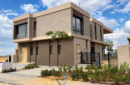 Villa - 5 - 4 for sale in Grova East Hills - New Cairo City - Cairo