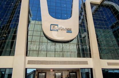 مساحات مكتبية - استوديو - 2 حمامات للايجار في بيزنس بلاس - شارع التسعين الشمالي - التجمع الخامس - مدينة القاهرة الجديدة - القاهرة مساحات مكتبية - استوديو - 2 حمامات للايجار في بيزنس بلاس - شارع التسعين الشمالي - التجمع الخامس - مدينة القاهرة الجديدة - القاهرة