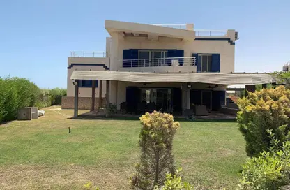 فيلا - 4 غرف نوم - 5 حمامات للبيع في غزالة باي - قسم الضبعة - الساحل الشمالي