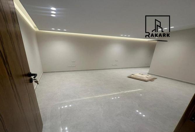 8668482 - Property Image 2