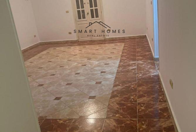 77601109 - Property Main Image