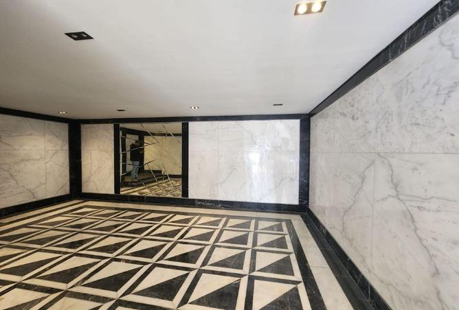 8593351 - Property Image 2