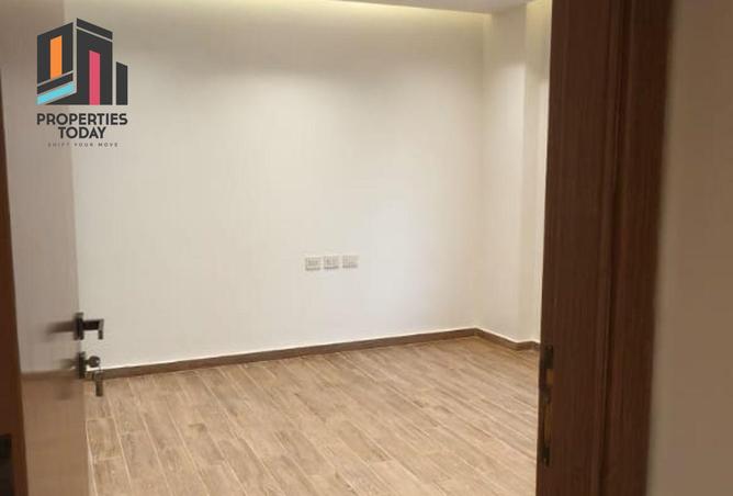 8422766 - Property Image 3