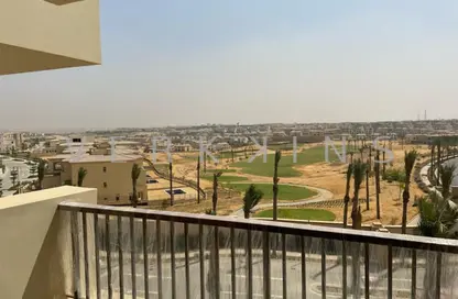 شقة - 2 غرف نوم - 2 حمامات للبيع في التو - اب تاون كايرو - المقطم - القاهرة