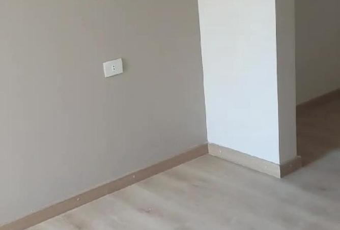 70108821 - Property Image 3