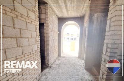 Villa - 3 Bedrooms - 3 Bathrooms for sale in Village West - Sheikh Zayed Compounds - Sheikh Zayed City - Giza