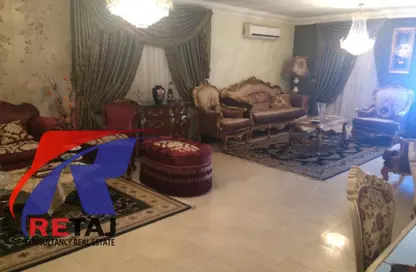 شقة - 3 غرف نوم - 2 حمامات للبيع في شارع حسن شرارة - المنطقة العاشرة - مدينة نصر - القاهرة