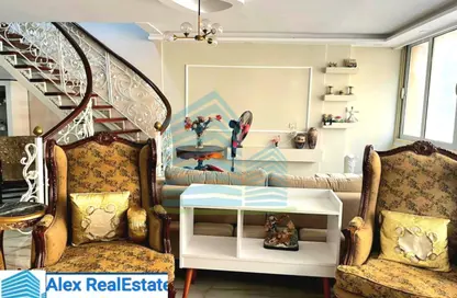 Apartment - 3 Bedrooms - 2 Bathrooms for rent in Zaki Ragab St. - Smouha - Hay Sharq - Alexandria