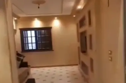 شقة - 3 غرف نوم - 1 حمام للبيع في شارع الشيخ احمد الصاوي - المنطقة السادسة - مدينة نصر - القاهرة