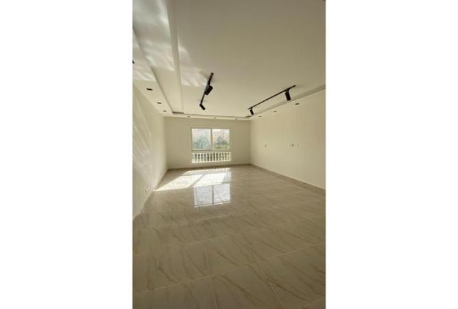 2Of6ASy1692 - صورة العقار 2