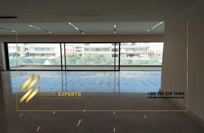 Apartment - 3 Bedrooms - 3 Bathrooms for sale in Lake View Residence - 5th Settlement Compounds - The 5th Settlement - New Cairo City - Cairo