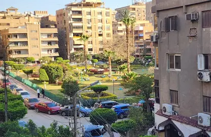 شقة - 4 غرف نوم - 2 حمامات للبيع في شارع احمد تيسير - ارض الجولف - مصر الجديدة - القاهرة