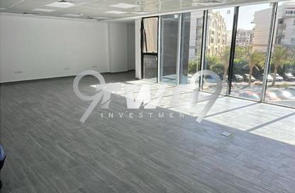 Office Space - Studio - 1 Bathroom for rent in Hyde Park Business District Mall - South Teseen St. - The 5th Settlement - New Cairo City - Cairo