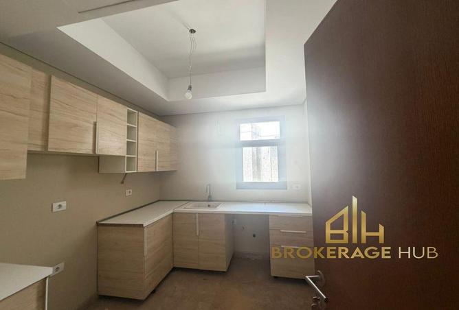 73239617 - Property Image 3