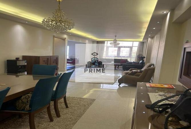 65915210 - Property Image 2