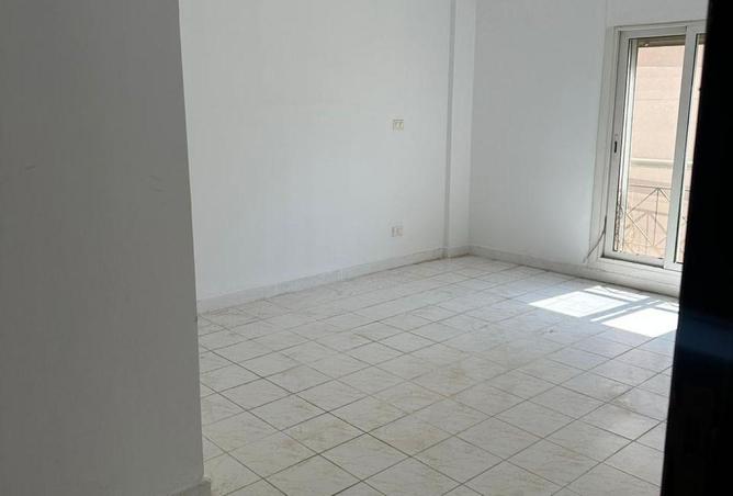 8581703 - Property Image 2