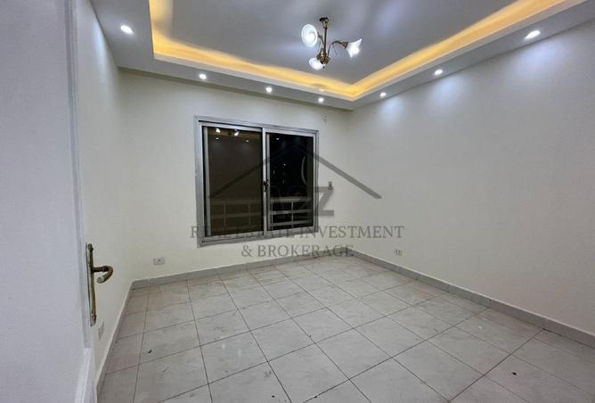53978260 - Property Main Image
