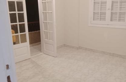 Apartment - 2 Bedrooms - 1 Bathroom for rent in Al Laselky St. - El Laselky - New Maadi - Hay El Maadi - Cairo